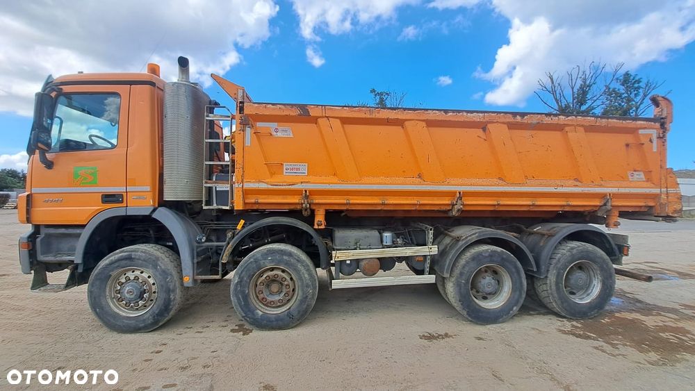 Mercedes-Benz Actros - 4