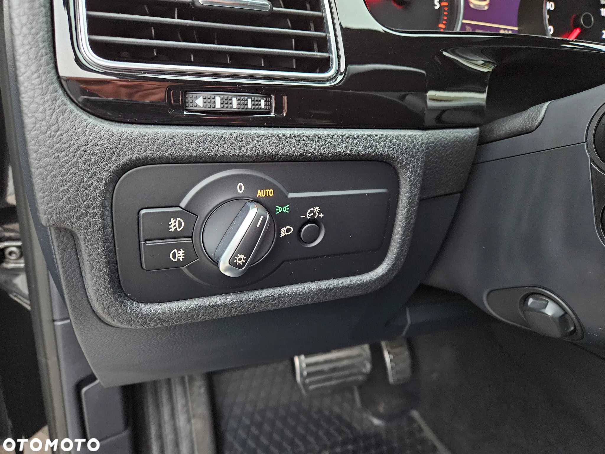 Volkswagen Touareg 3.0 V6 TDI BMT Perfectline R-Style - 24