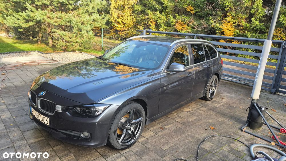 BMW Seria 3 318d - 3