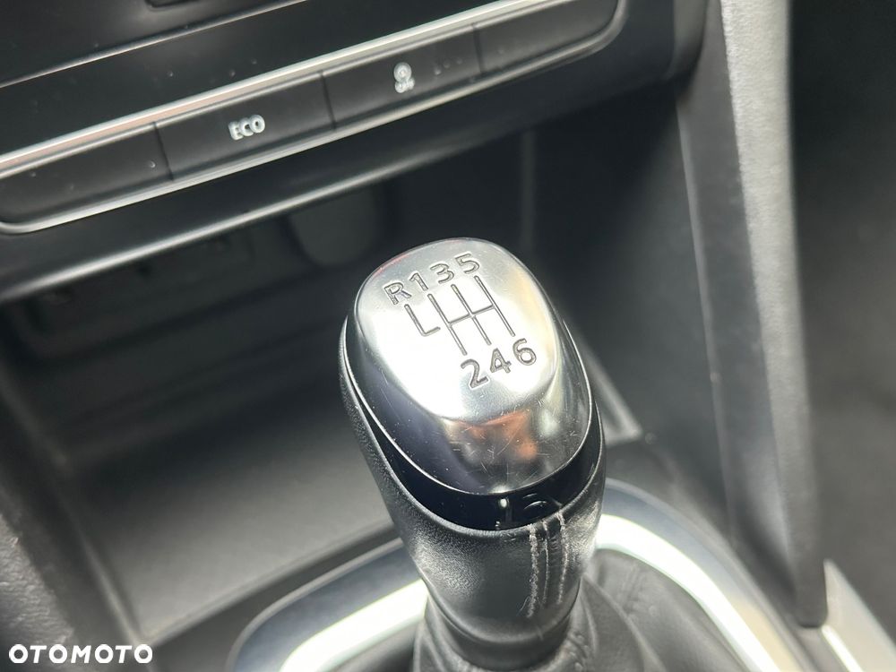 Renault Megane 1.2 Energy TCe Intens - 22