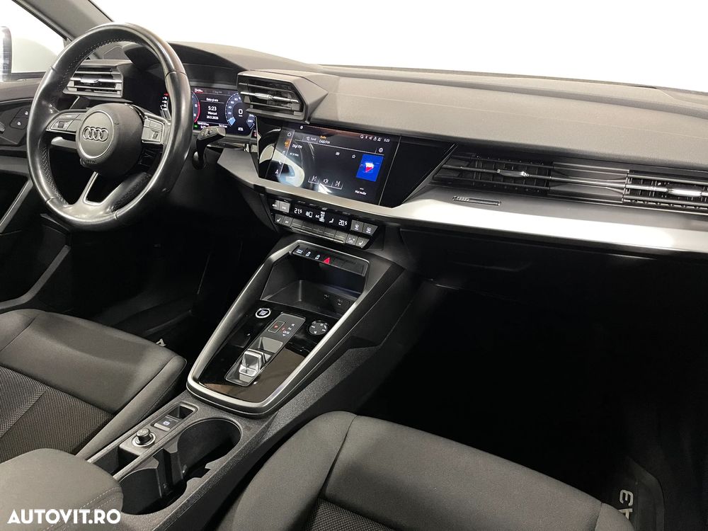 Audi A3 2.0 TDI S tronic Design - 9