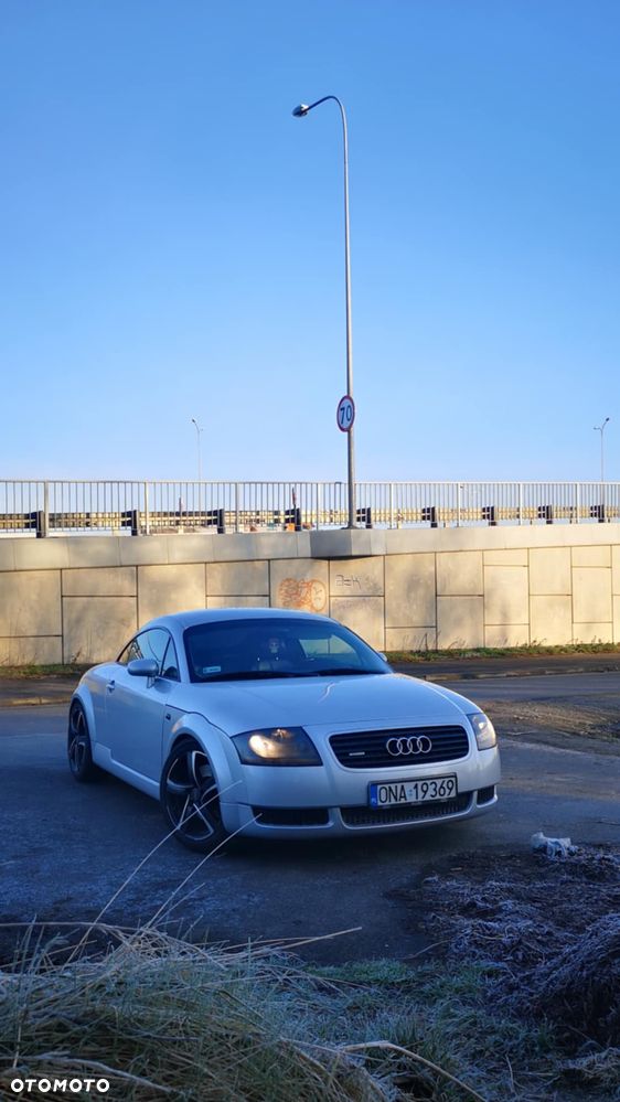 Audi TT Coupé 1.8 T quattro - 4