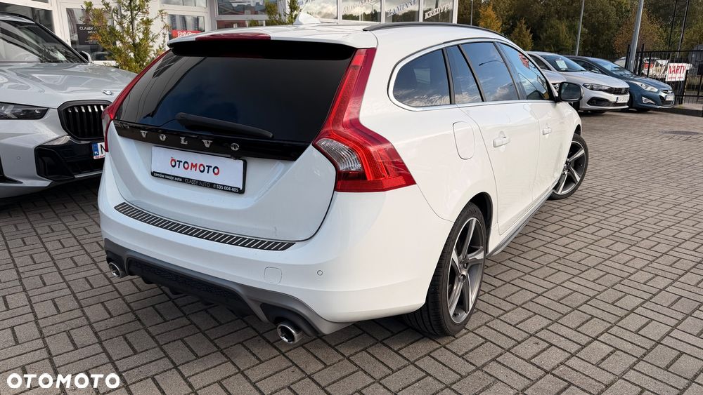 Volvo V60 D4 Drive-E R-Design Summum - 25