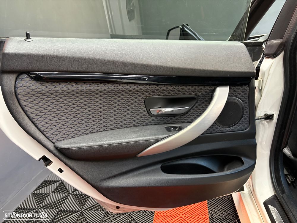 BMW 320 Gran Turismo d Auto Pack M - 42