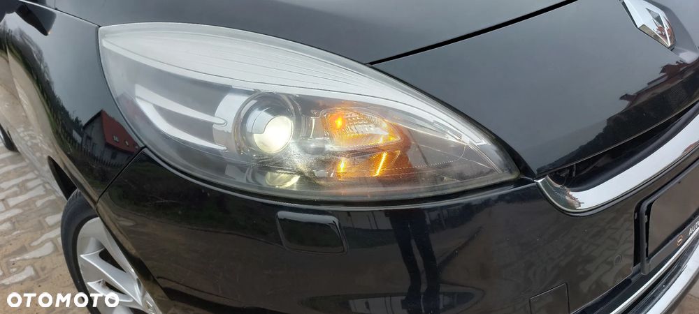 Renault Scenic dCi 160 Bose Edition - 11