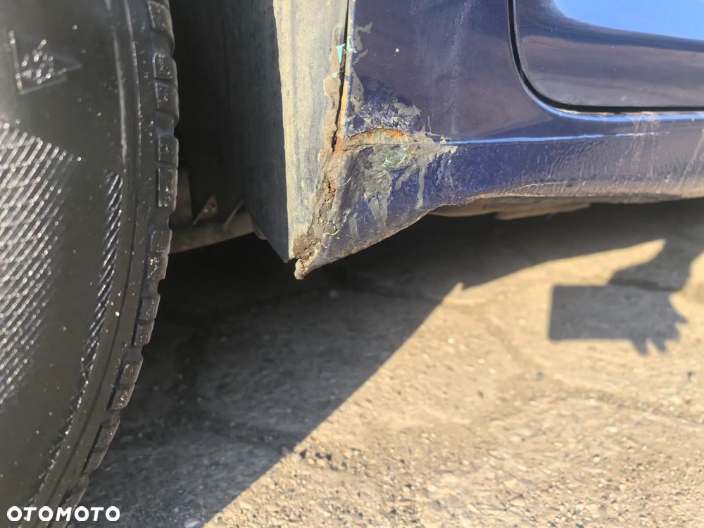 Volkswagen Touran 1.4 TSI STYLE - 17