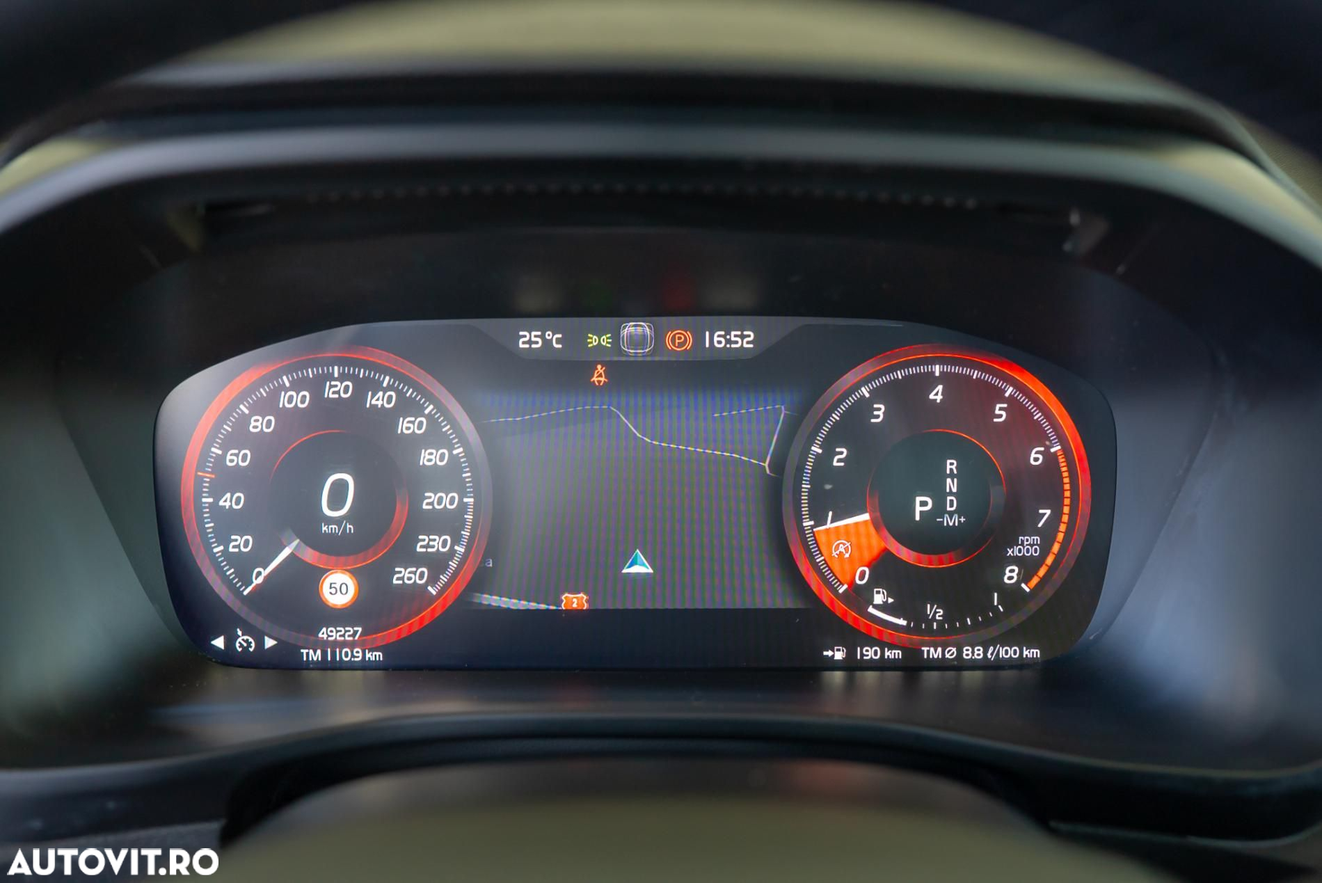 Volvo XC 40 T3 Geartronic Momentum Pro - 14