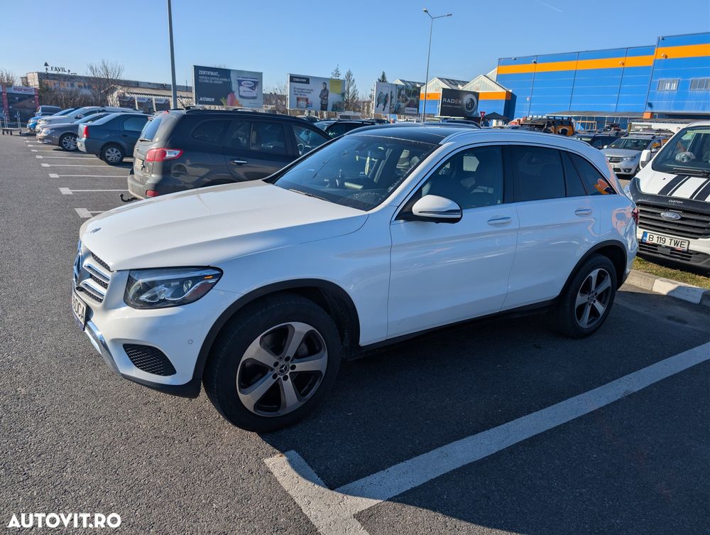 Mercedes-Benz GLC 300 4Matic 9G-TRONIC Exclusive - 9