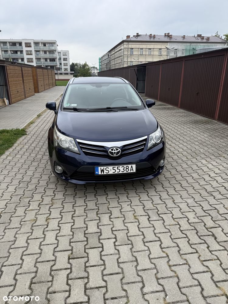 Toyota Avensis - 4