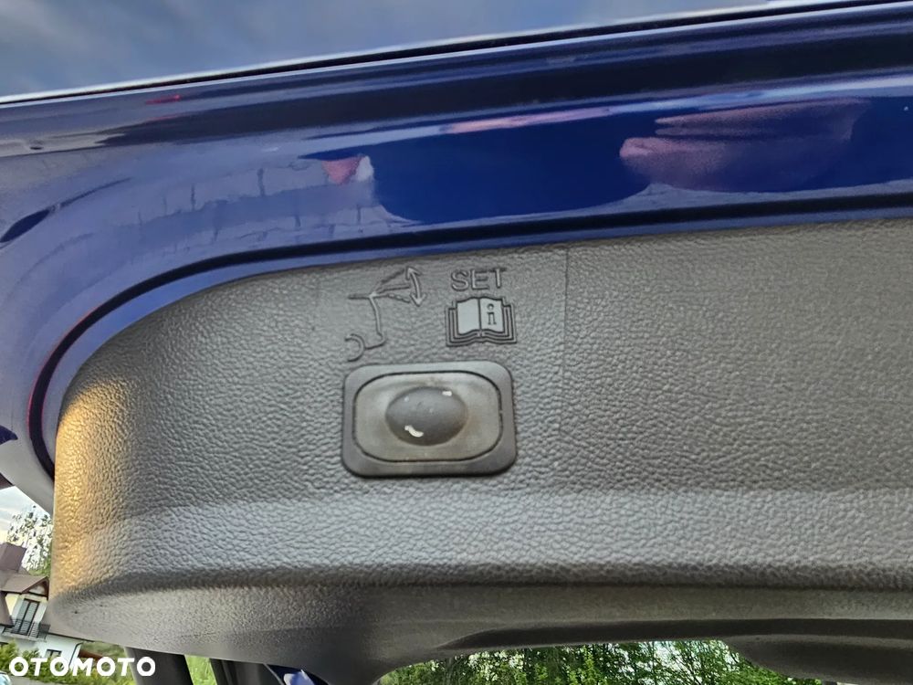 Ford Kuga 1.5 EcoBoost 2x4 SYNC - 36