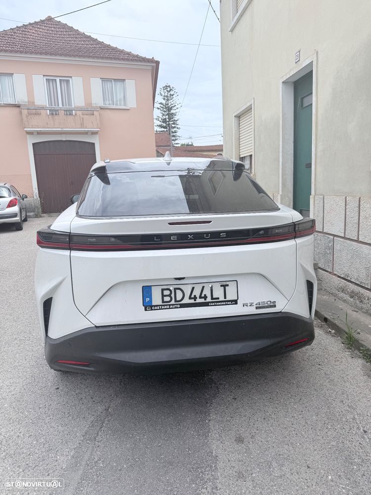 Lexus RZ 450e Executive Plus - 2