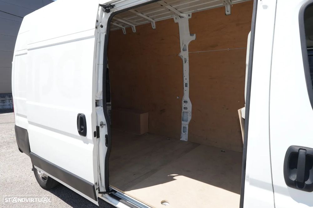 Peugeot Boxer L3H3 2.2BlueHDI 120cv - 4
