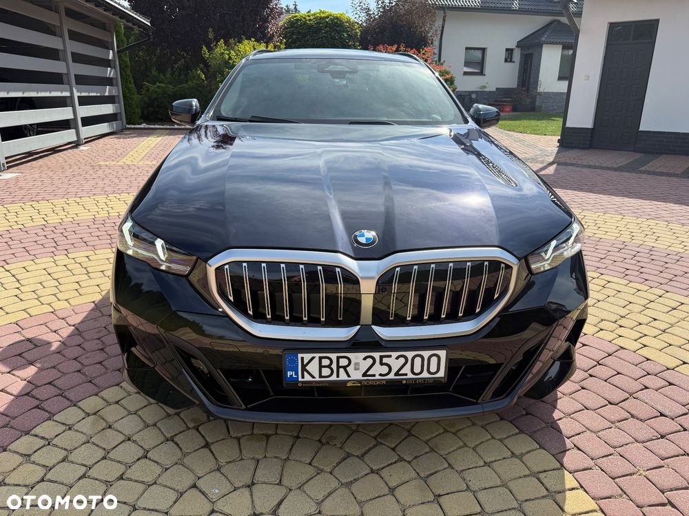 BMW Seria 5 520d xDrive - 5