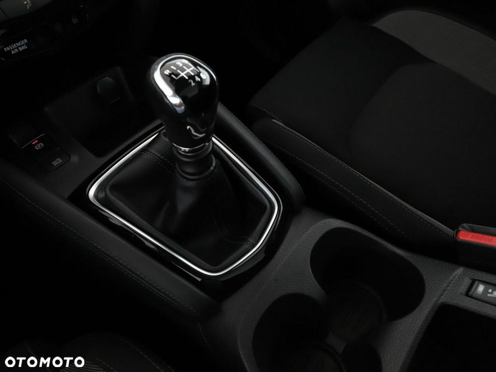 Nissan Qashqai 1.6 DIG-T N-Connecta - 28