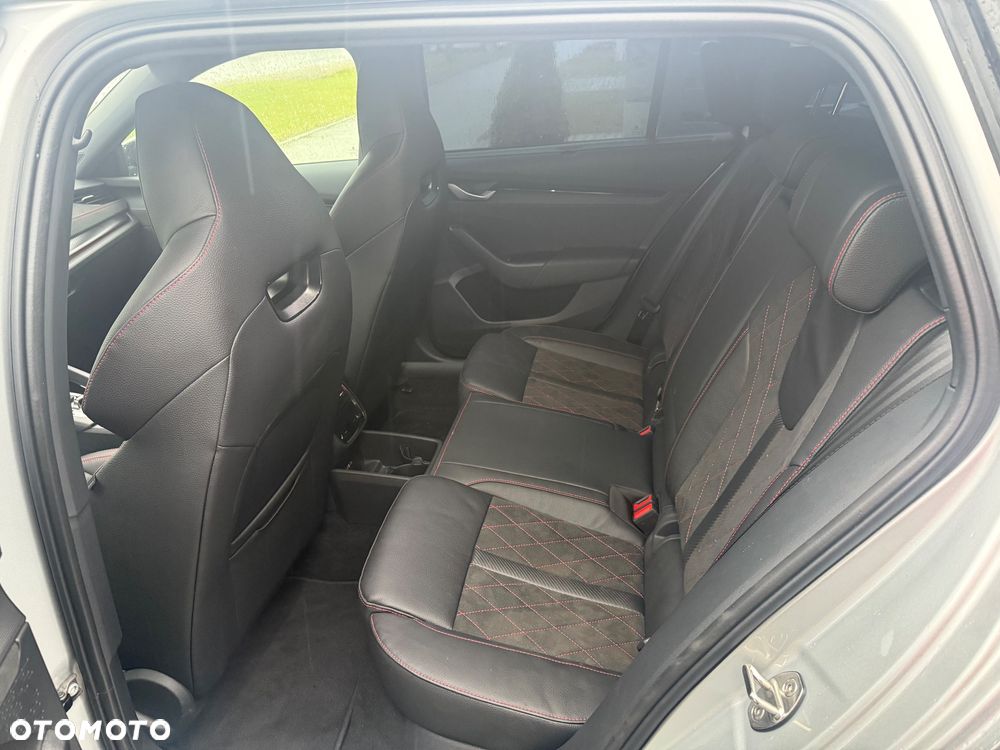 Skoda Octavia 2.0 TSI RS DSG - 6