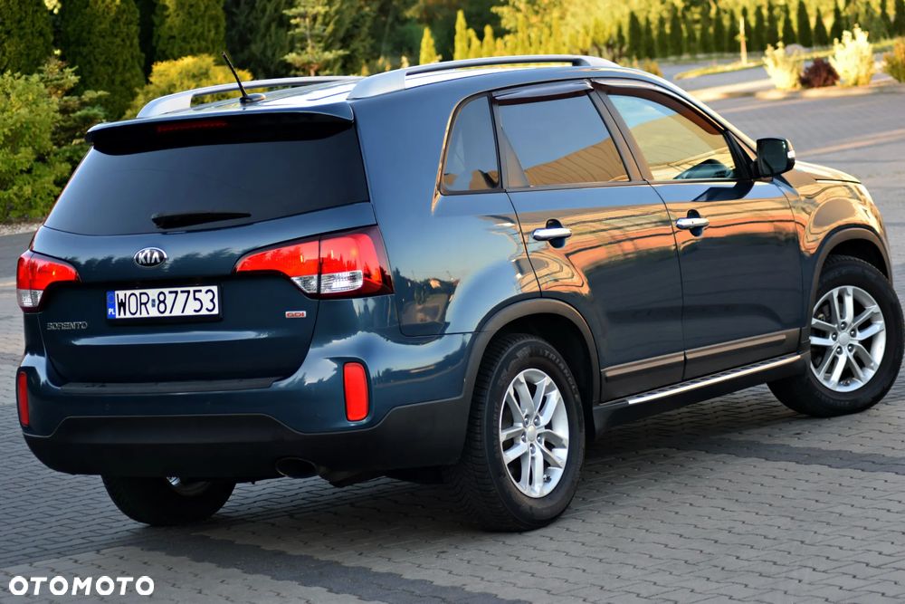 Kia Sorento 2.4 GDI XL 7os - 25
