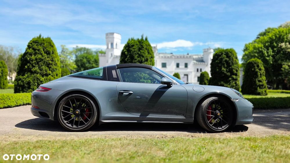 Porsche 911 Targa 4 GTS PDK - 5