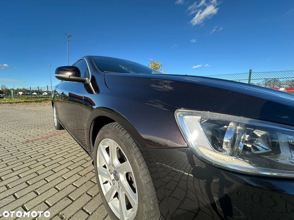 Volvo V60 D2 Momentum - 8