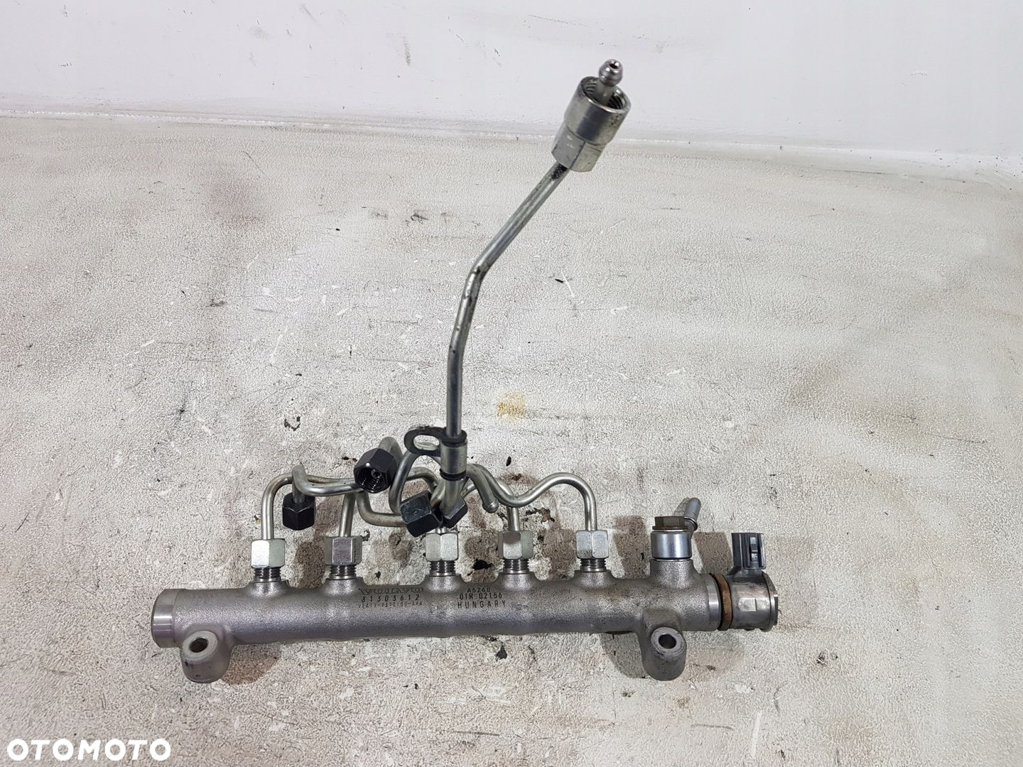 LISTWA WTRYSKOWA 31303612 VOLVO S60 V60 S80 2.0D D4204T5 - 3