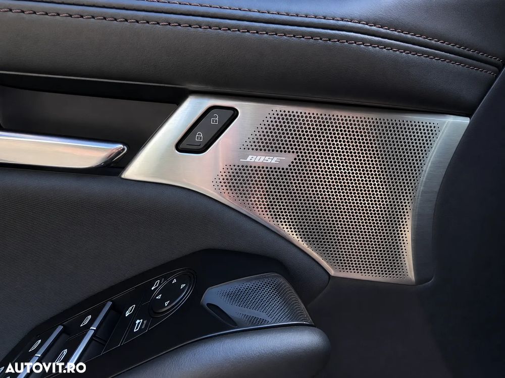 Mazda 3 e-Skyactiv G150 AT MHEV Exclusive-Line - 8