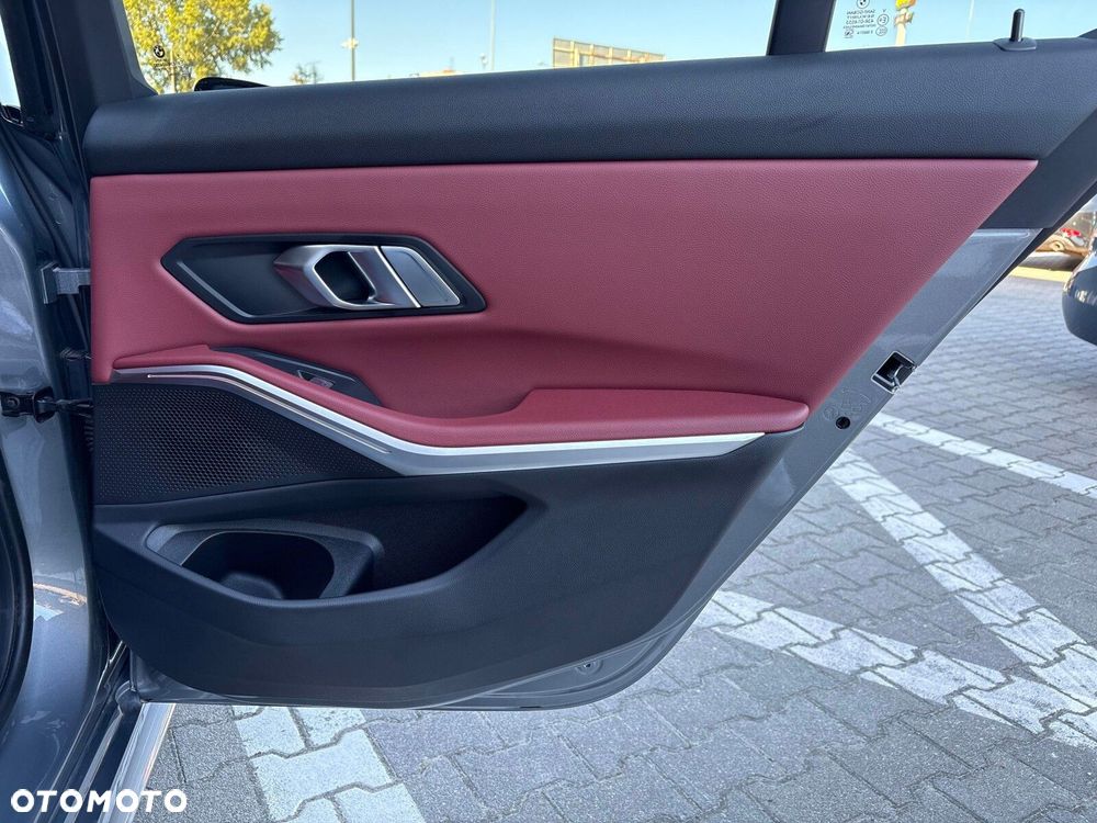 BMW Seria 3 - 21
