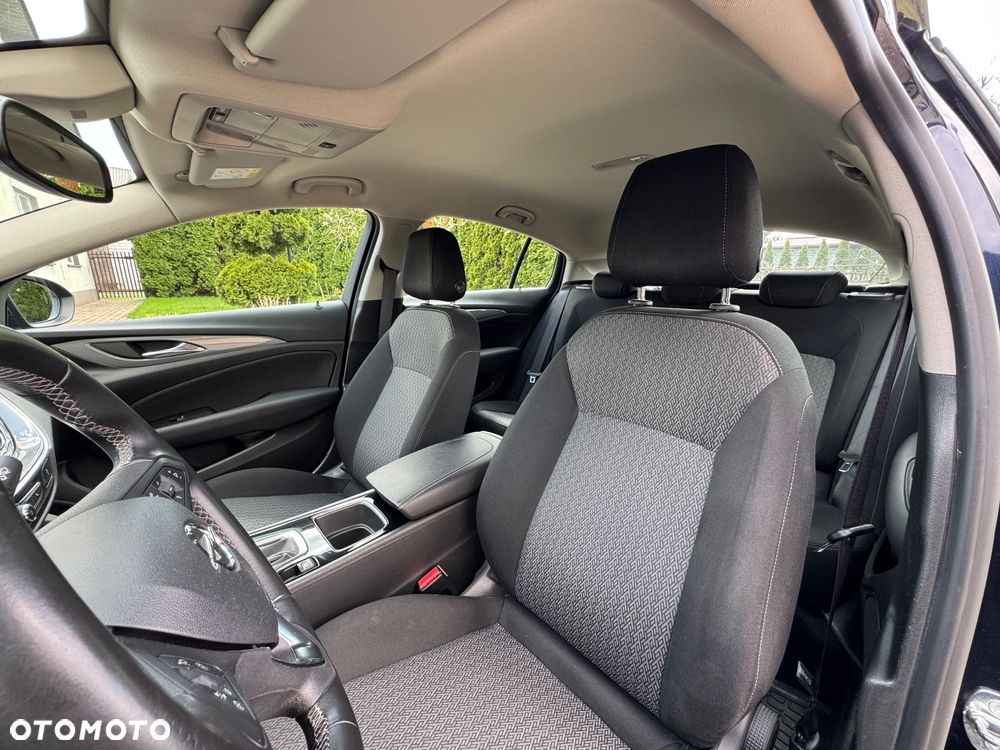 Opel Insignia 1.5 T Enjoy S&S - 31