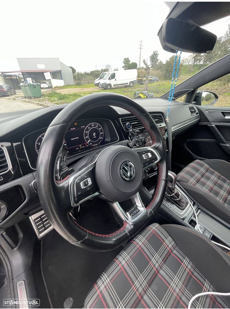 VW Golf 2.0 TSi GTi DSG Performance - 4