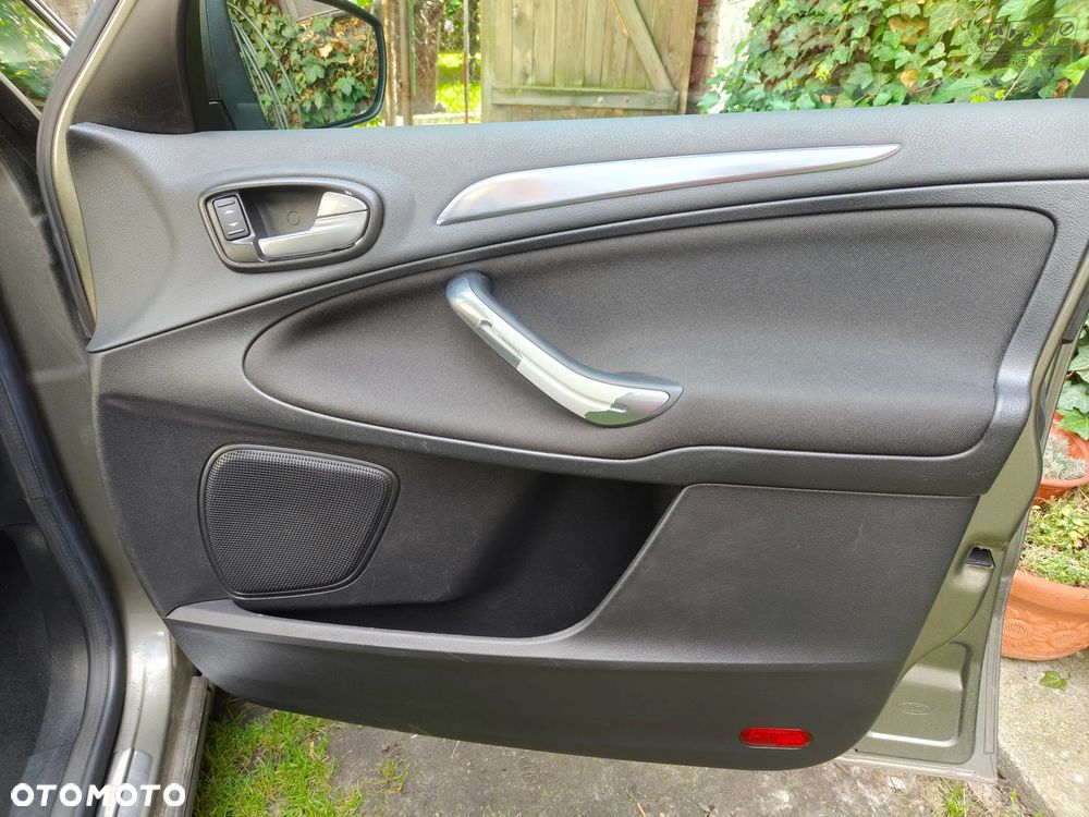 Ford S-Max 2.0 TDCi DPF Titanium X - 14