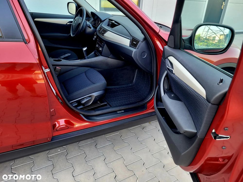 BMW X1 xDrive18d Sport Line - 33