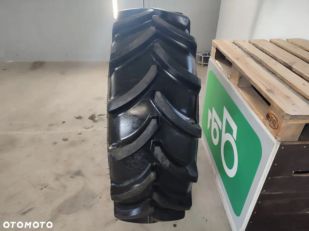 Koło przednie R28 MASSEY FERGUSON 6714 - 5