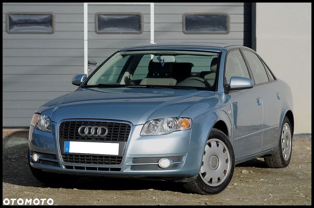 Audi A4 Limousine 1.6 - 9