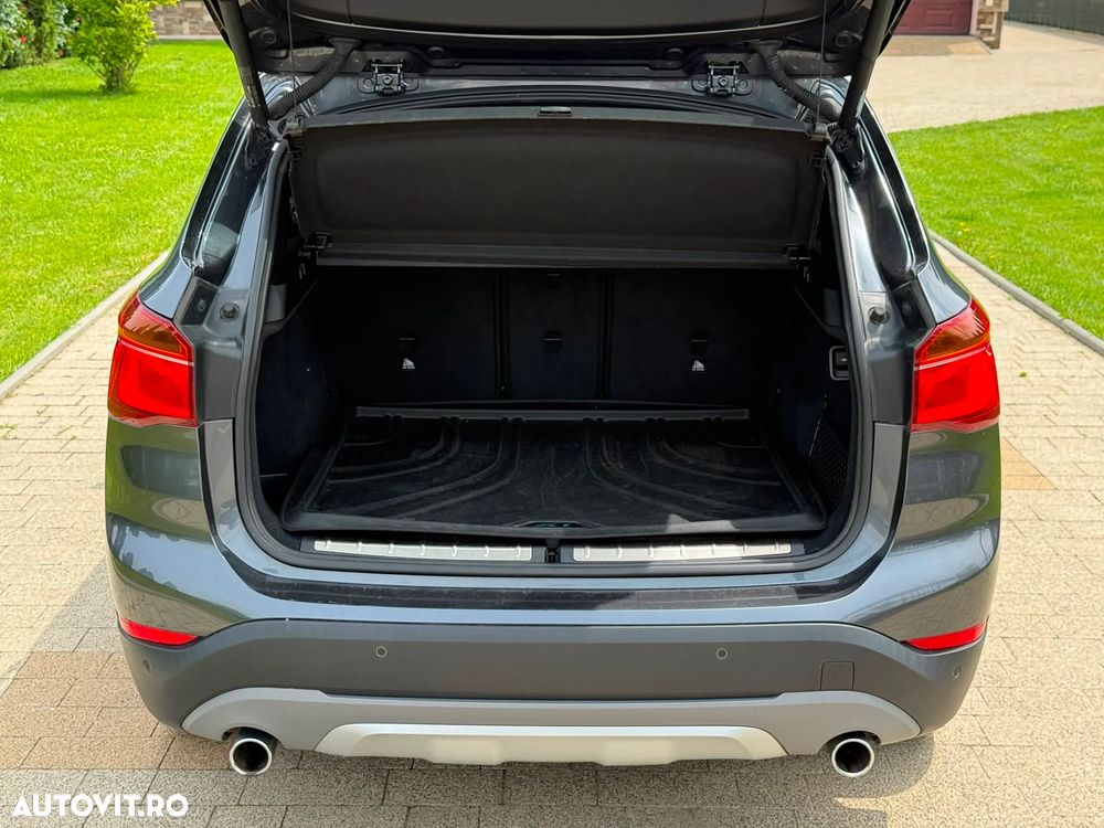 BMW X1 xDrive18d xLine - 23