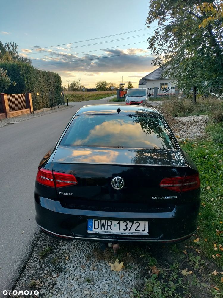Volkswagen Passat - 14