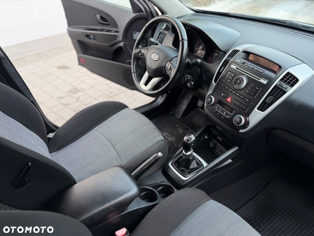 Kia Ceed 1.6 CRDi LX - 15