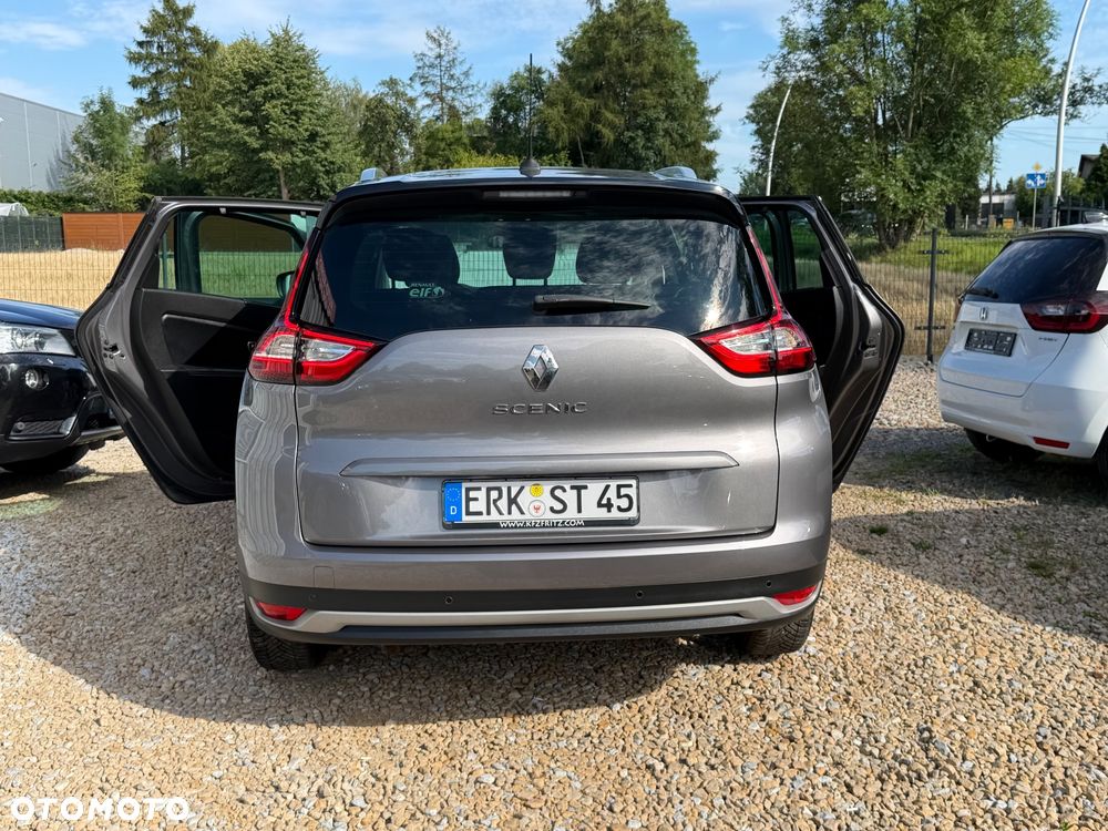 Renault Grand Scenic - 20