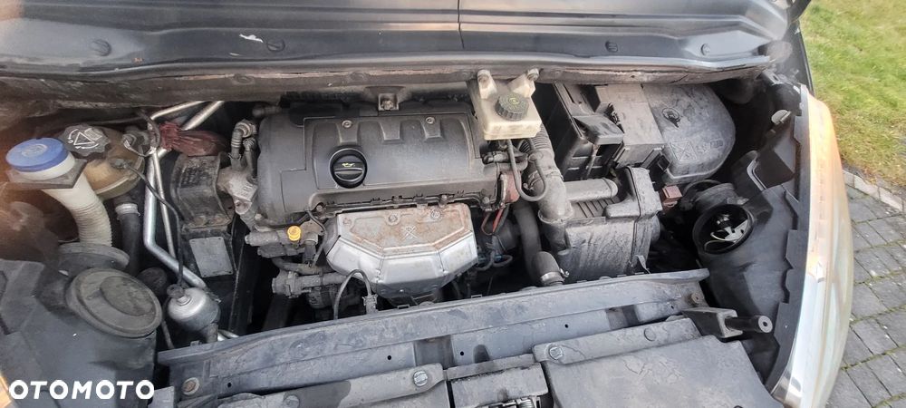 Citroën C4 Picasso - 32