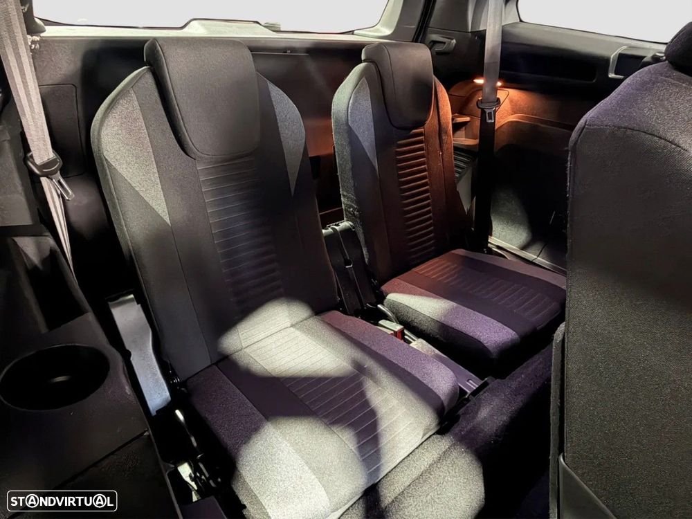 Peugeot 5008 1.2 PureTech Allure EAT8 - 14