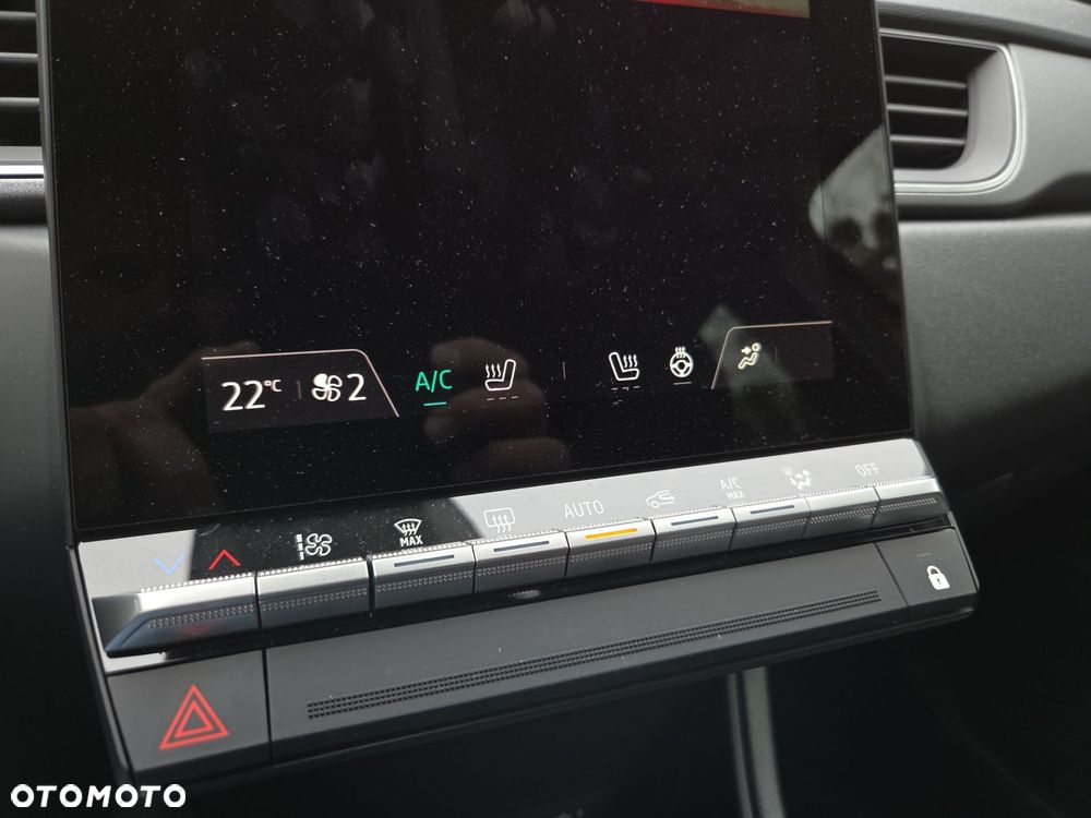 Renault Captur - 23