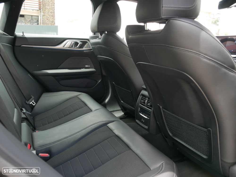 BMW i4 - 11