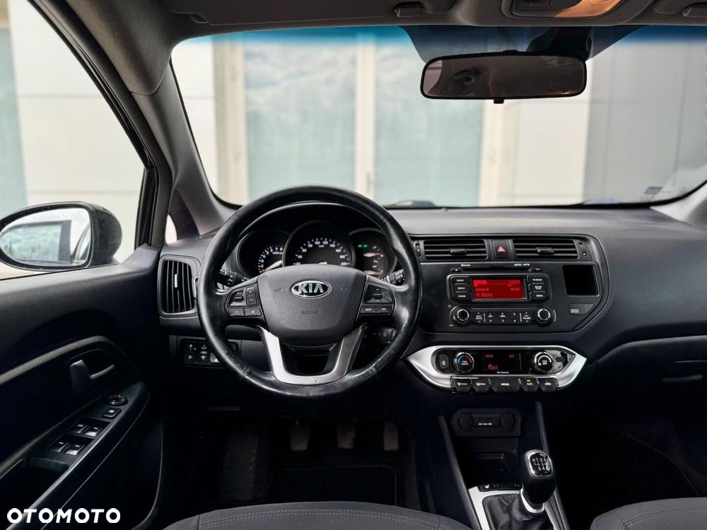 Kia Rio 1.4 M - 14