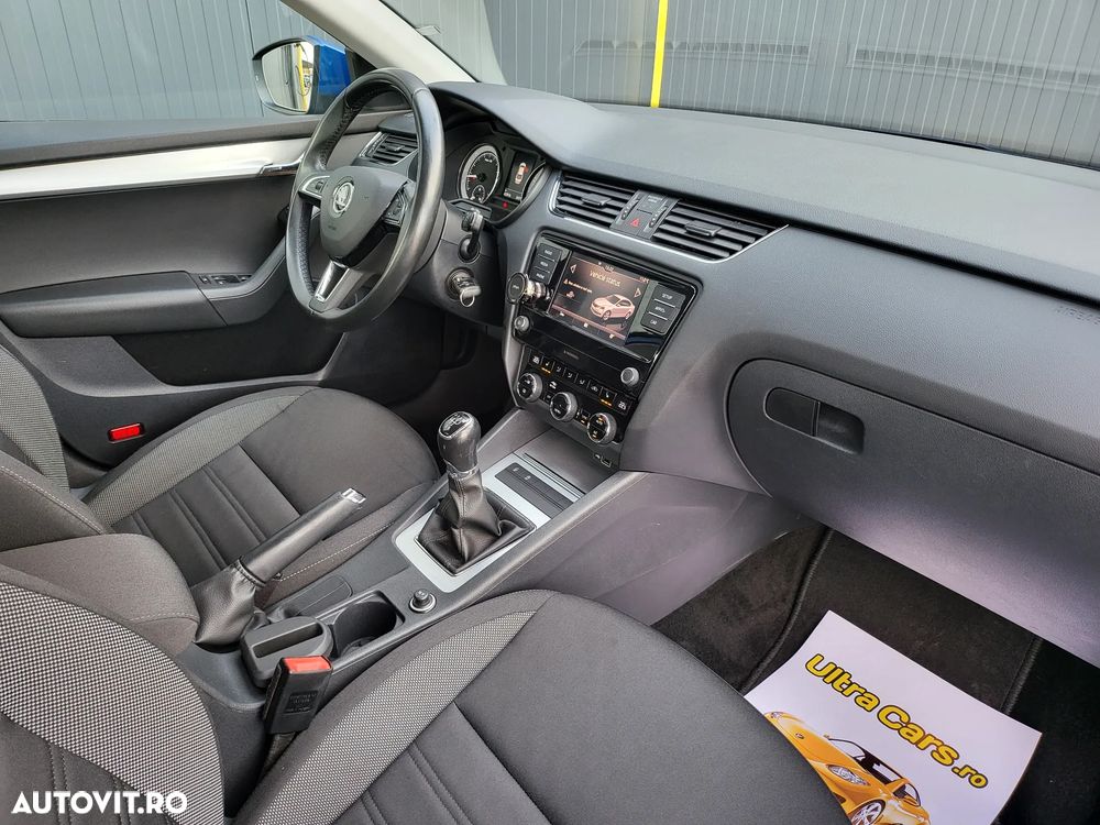 Skoda Octavia 1.6 TDI Style - 12