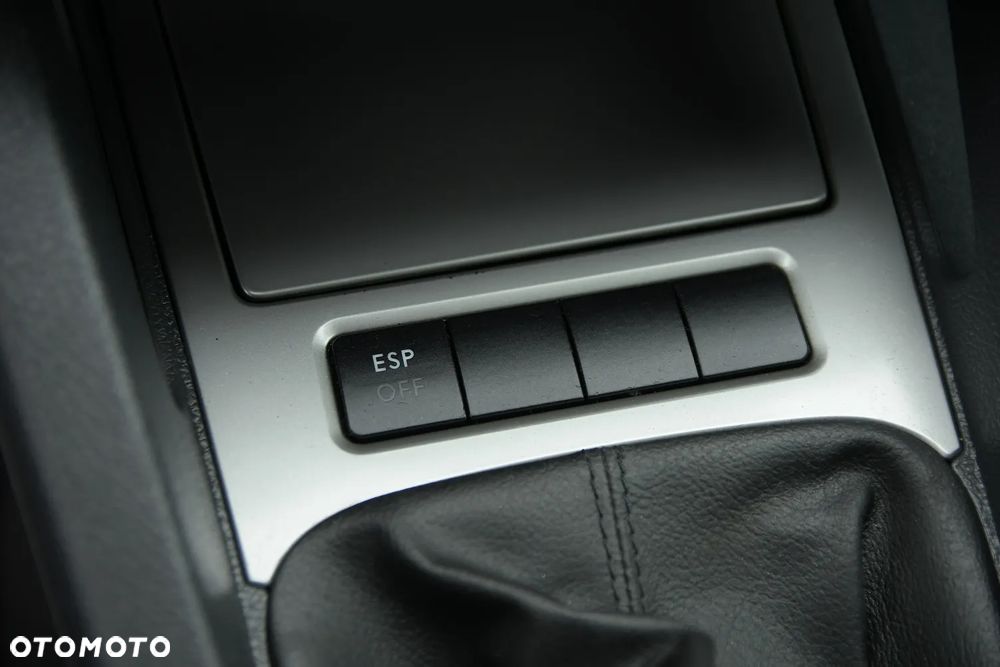 Volkswagen Golf - 29
