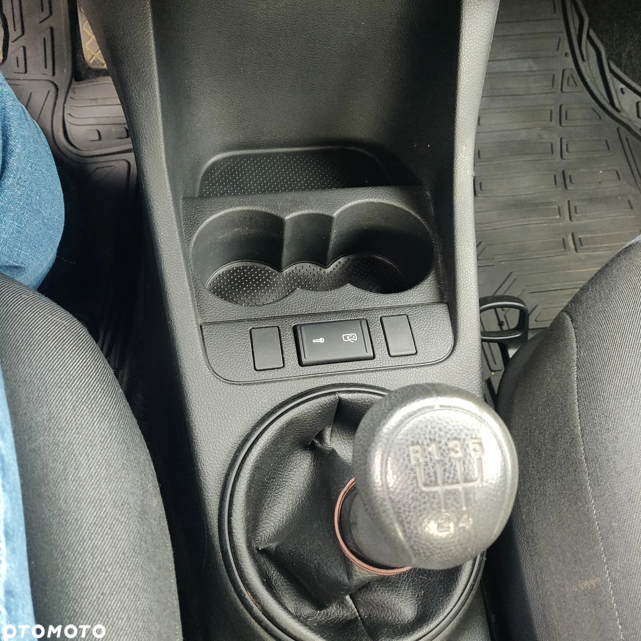 Skoda Fabia - 14