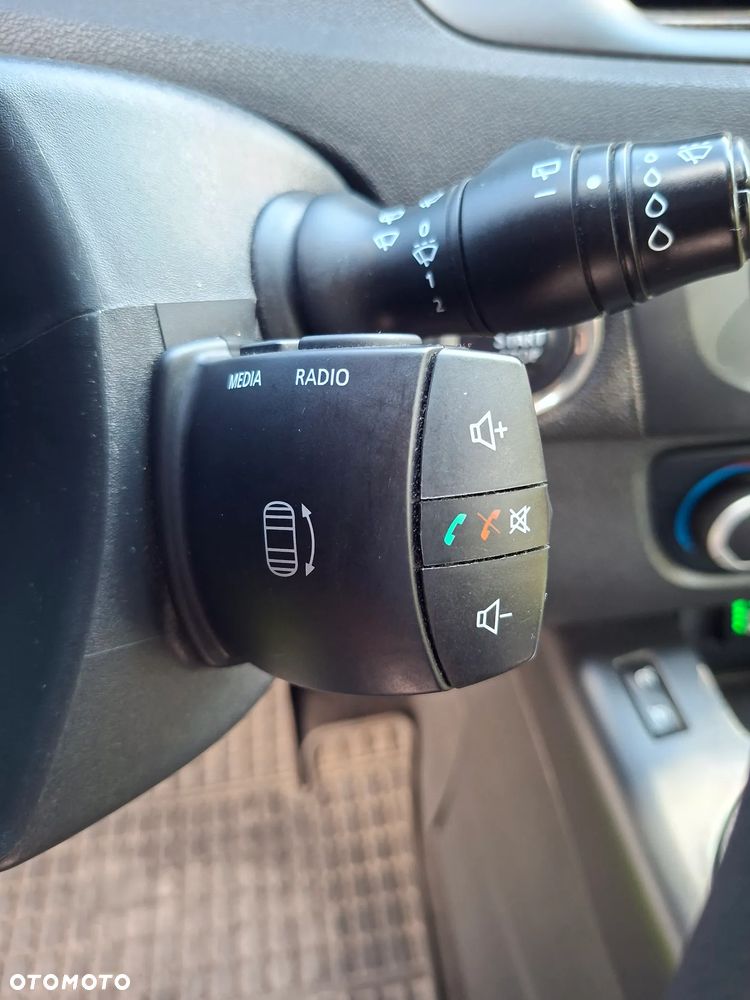 Renault Scenic 1.6 16V TomTom Edition - 18