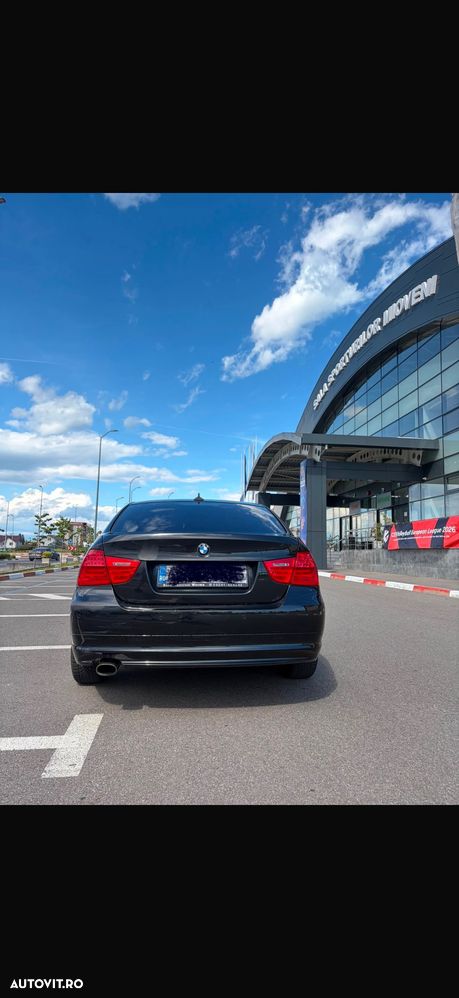 BMW Seria 3 320d DPF Aut. - 2
