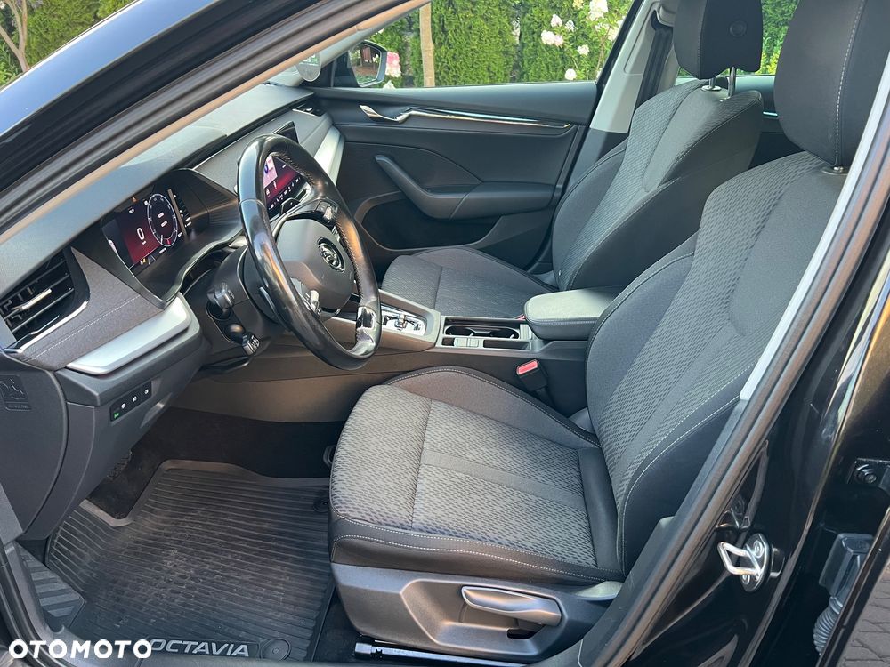 Skoda Octavia 2.0 TDI Style DSG - 20