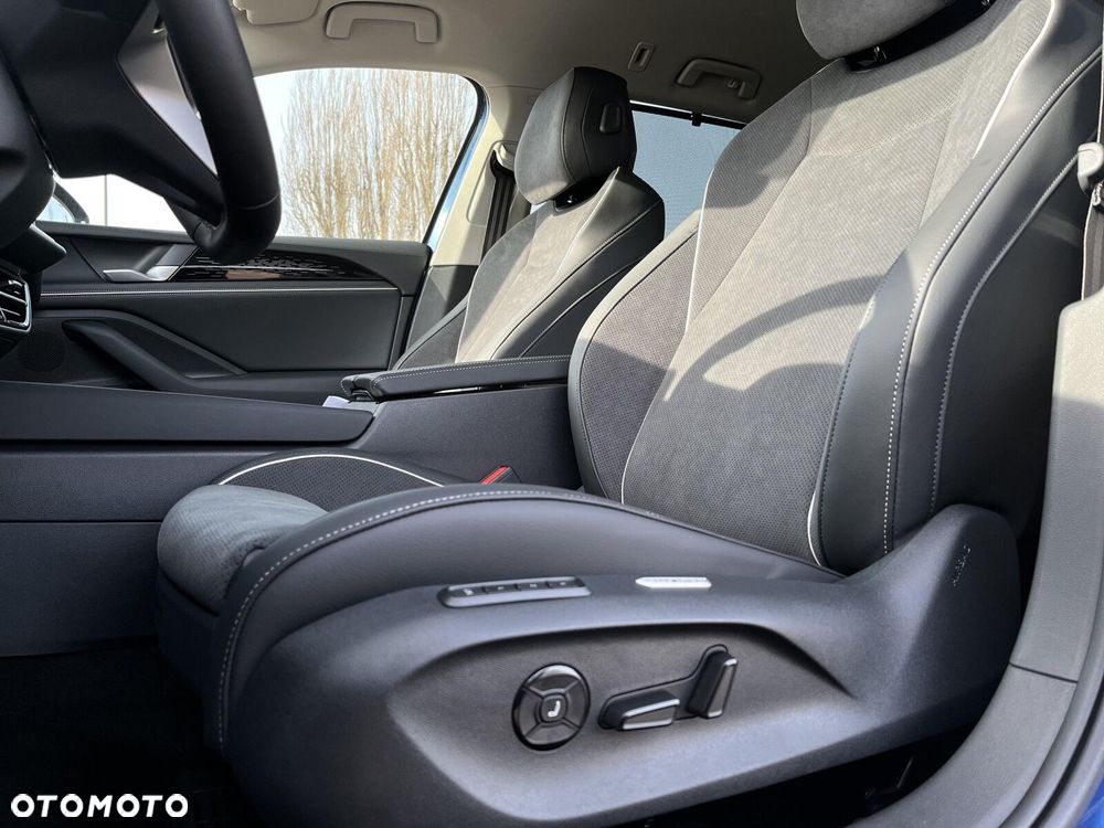 Volkswagen Passat - 25