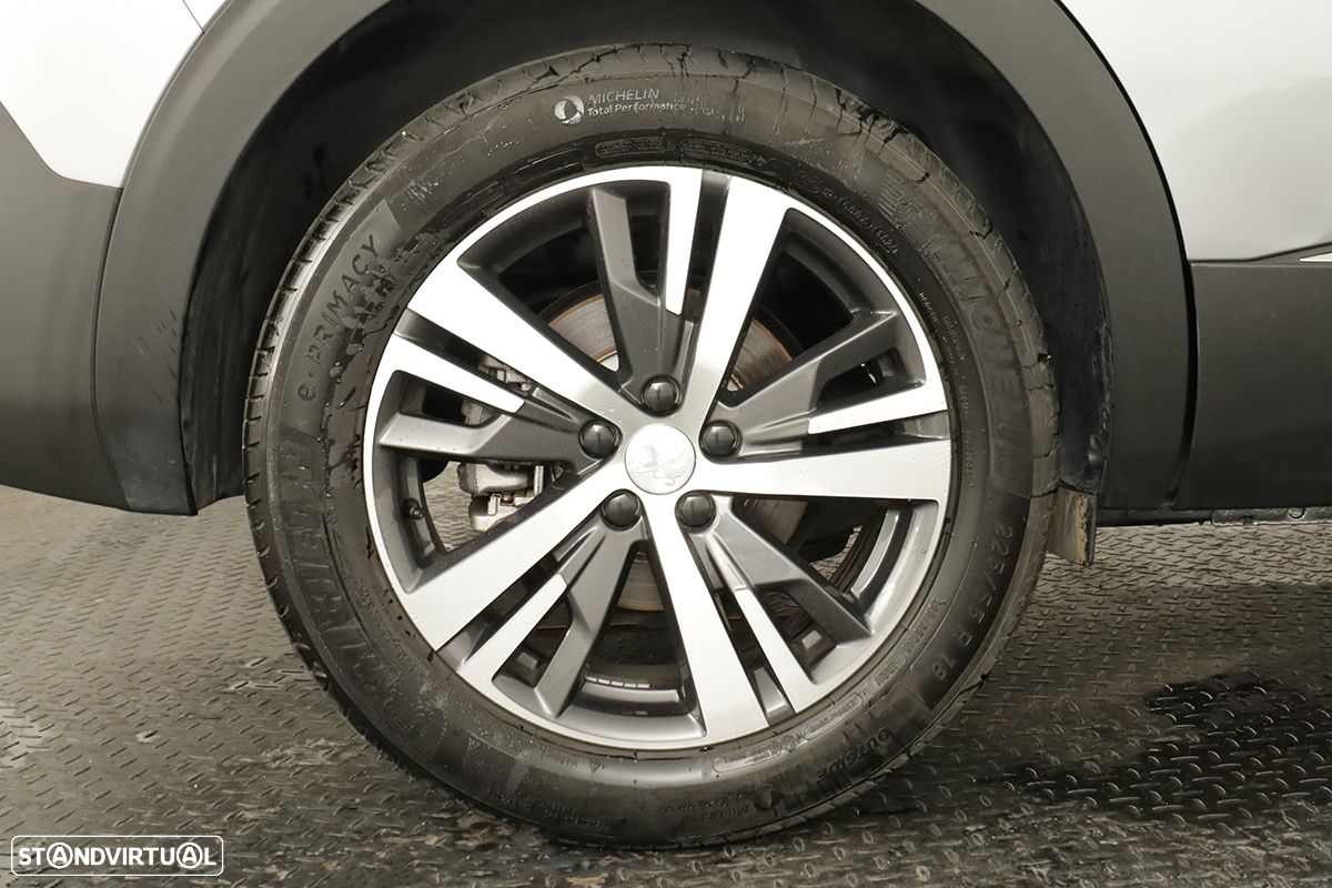 Peugeot 5008 1.2 Hybrid Allure Pack e-DCS6 - 5