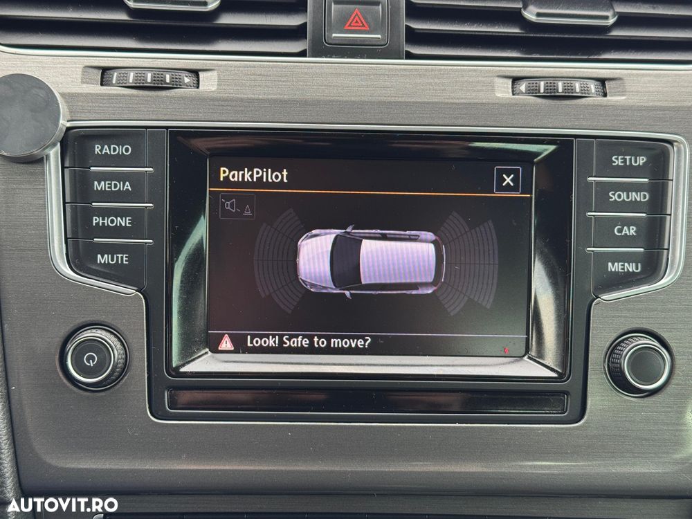 Volkswagen Golf 1.6 TDI BlueMotion Technology Trendline - 11