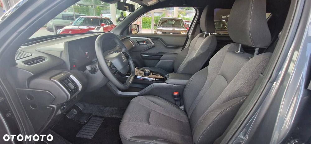 Suzuki e VITARA - 11